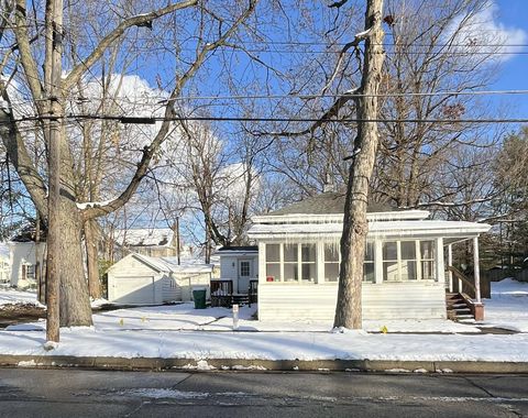 A home in Dowagiac