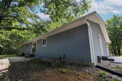 A home in Mt. Haley Twp