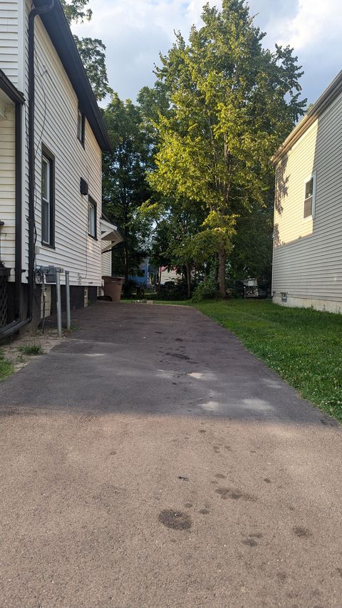 A home in Pontiac