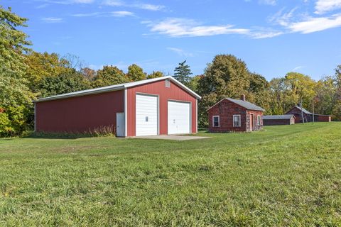 A home in Baroda Twp