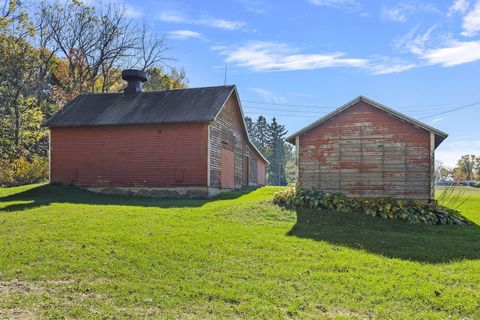 A home in Baroda Twp