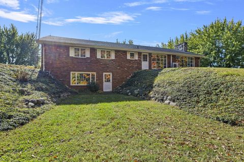 A home in Baroda Twp