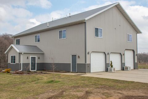 A home in Volinia Twp