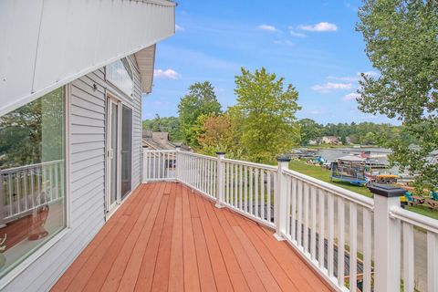 A home in Montcalm Twp