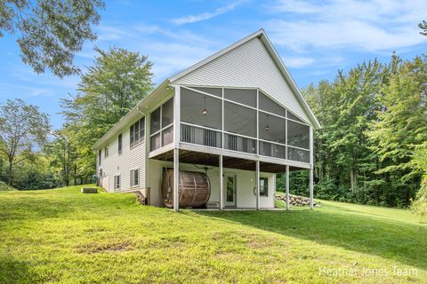 A home in Courtland Twp