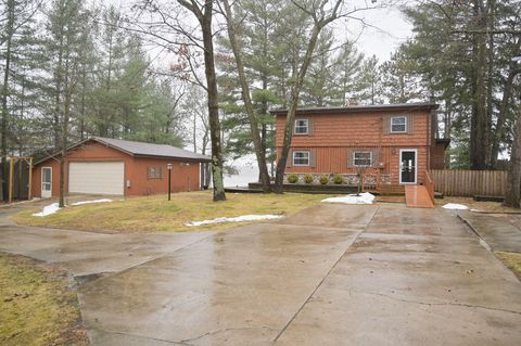 A home in Plainfield Twp