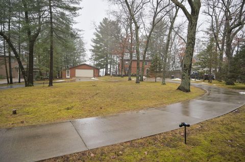 A home in Plainfield Twp