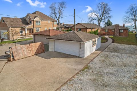 A home in Chesterfield Twp