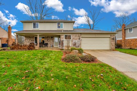 A home in West Bloomfield Twp