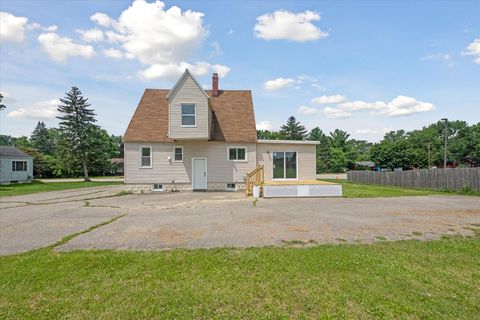 A home in Mt. Morris Twp