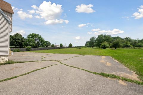 A home in Mt. Morris Twp