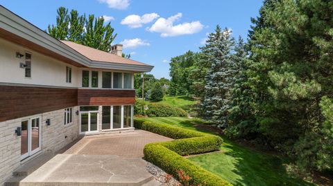 A home in Bloomfield Hills