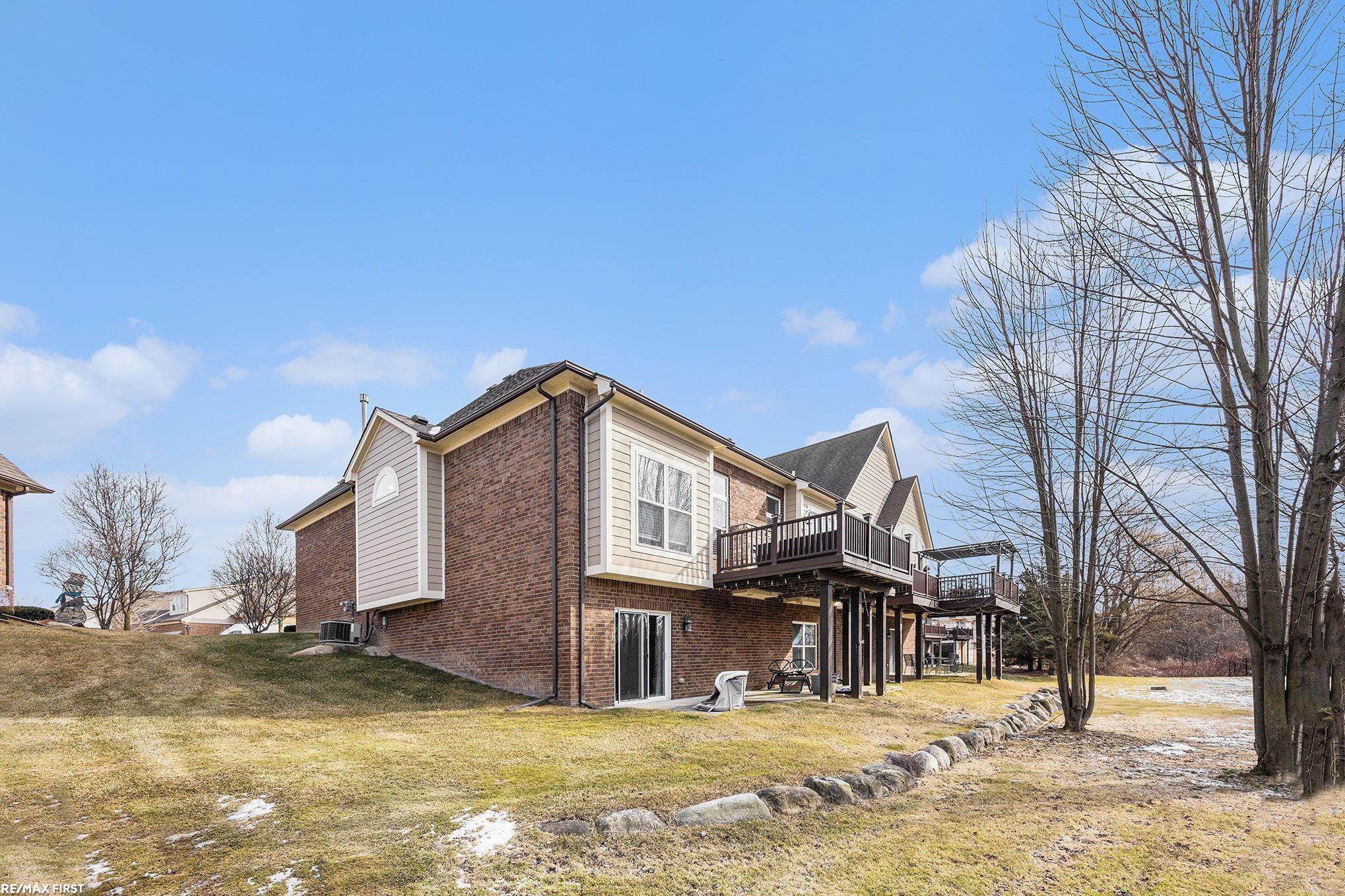 21114 Lilac Lane