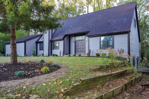 A home in Waterford Twp