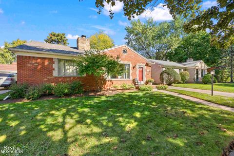 A home in Harper Woods