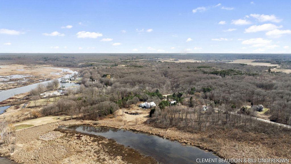 listing image 102