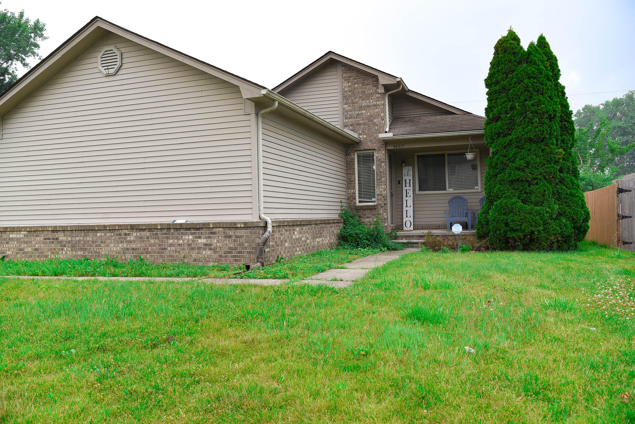 View Clinton Twp, MI 48035 house