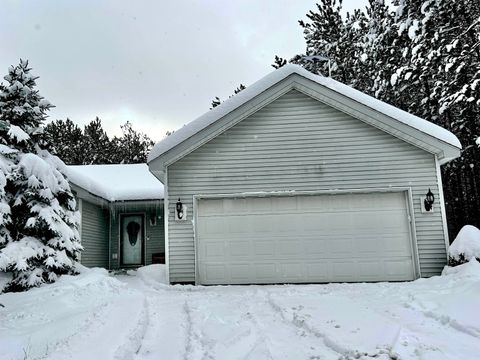 A home in Rapid River Twp