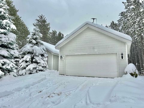 A home in Rapid River Twp