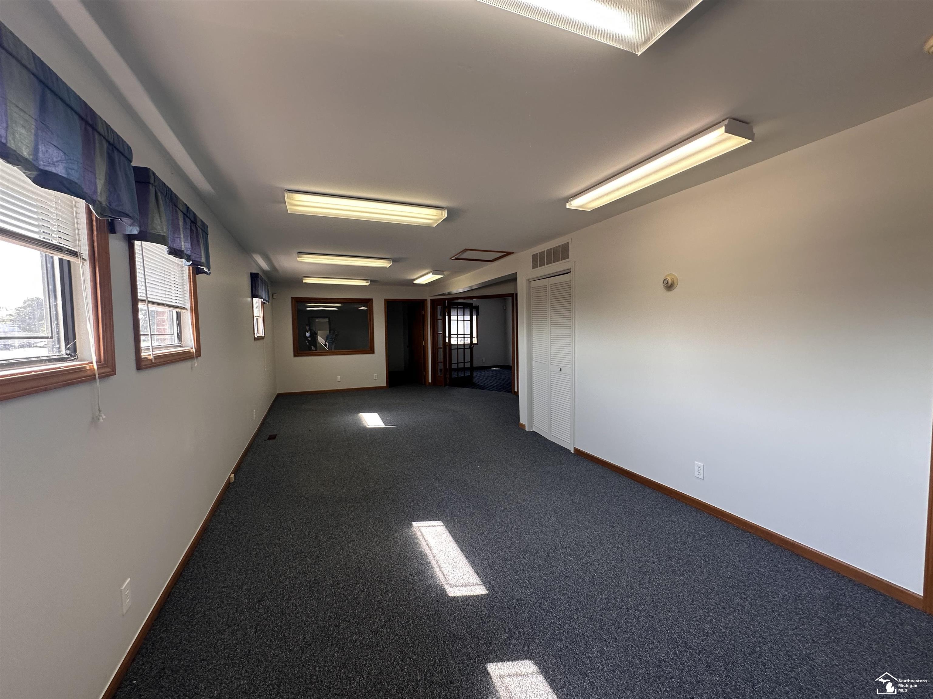 7521 N Telegraph Road