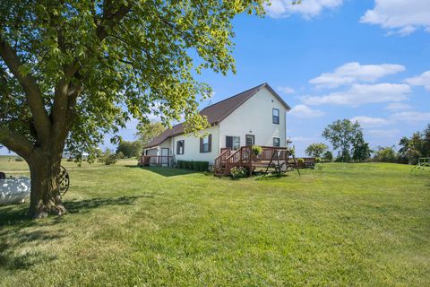 A home in Ravenna Twp