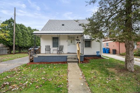 A home in Dearborn Heights