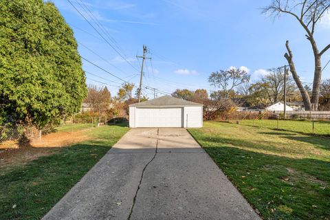 A home in Dearborn Heights