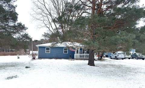 A home in Indianfields Twp