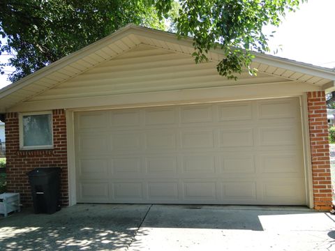 A home in Livonia