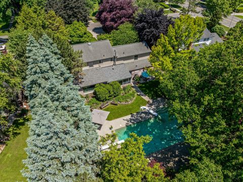 A home in Grosse Pointe Park