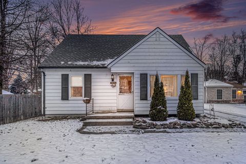 A home in Waterford Twp