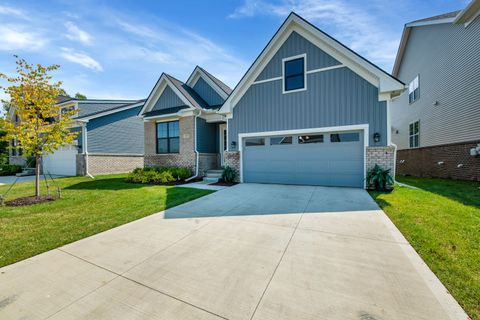 A home in West Bloomfield Twp