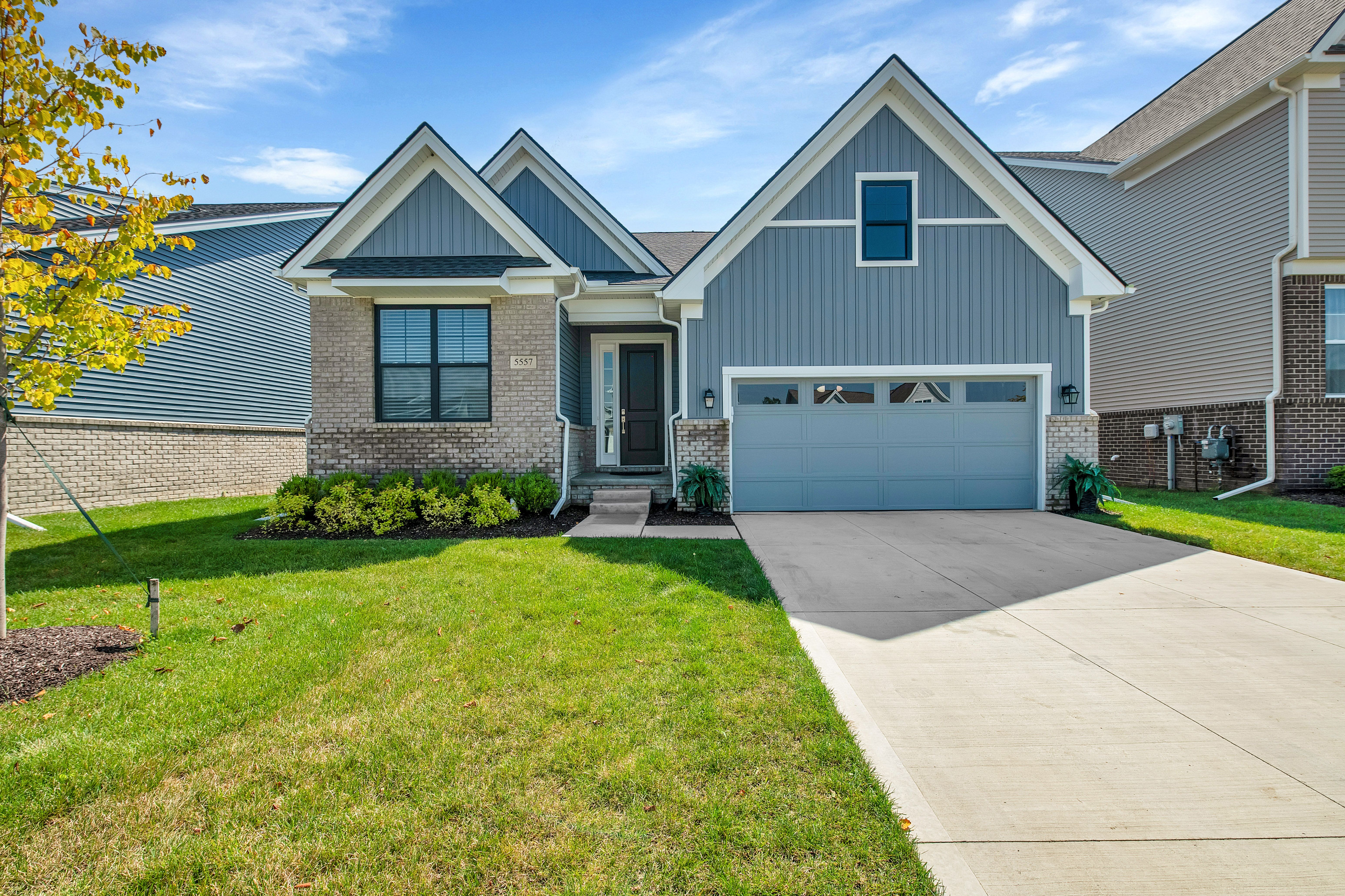 View West Bloomfield Twp, MI 48322 house