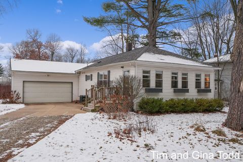 A home in Kentwood