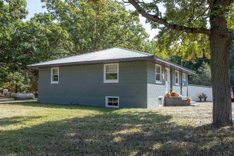 A home in Mt. Haley Twp