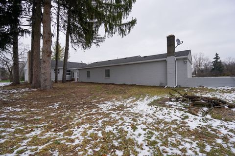 A home in Southfield