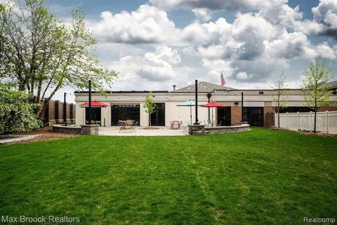 A home in Pleasant Ridge