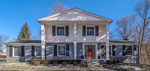 A home in Bloomfield Twp