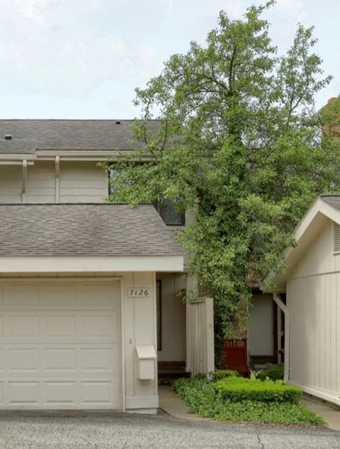 A home in West Bloomfield Twp