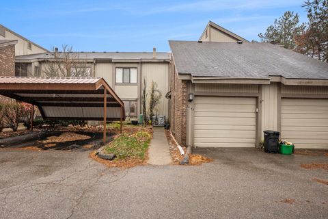 A home in West Bloomfield Twp