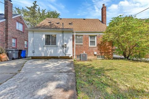 A home in Inkster