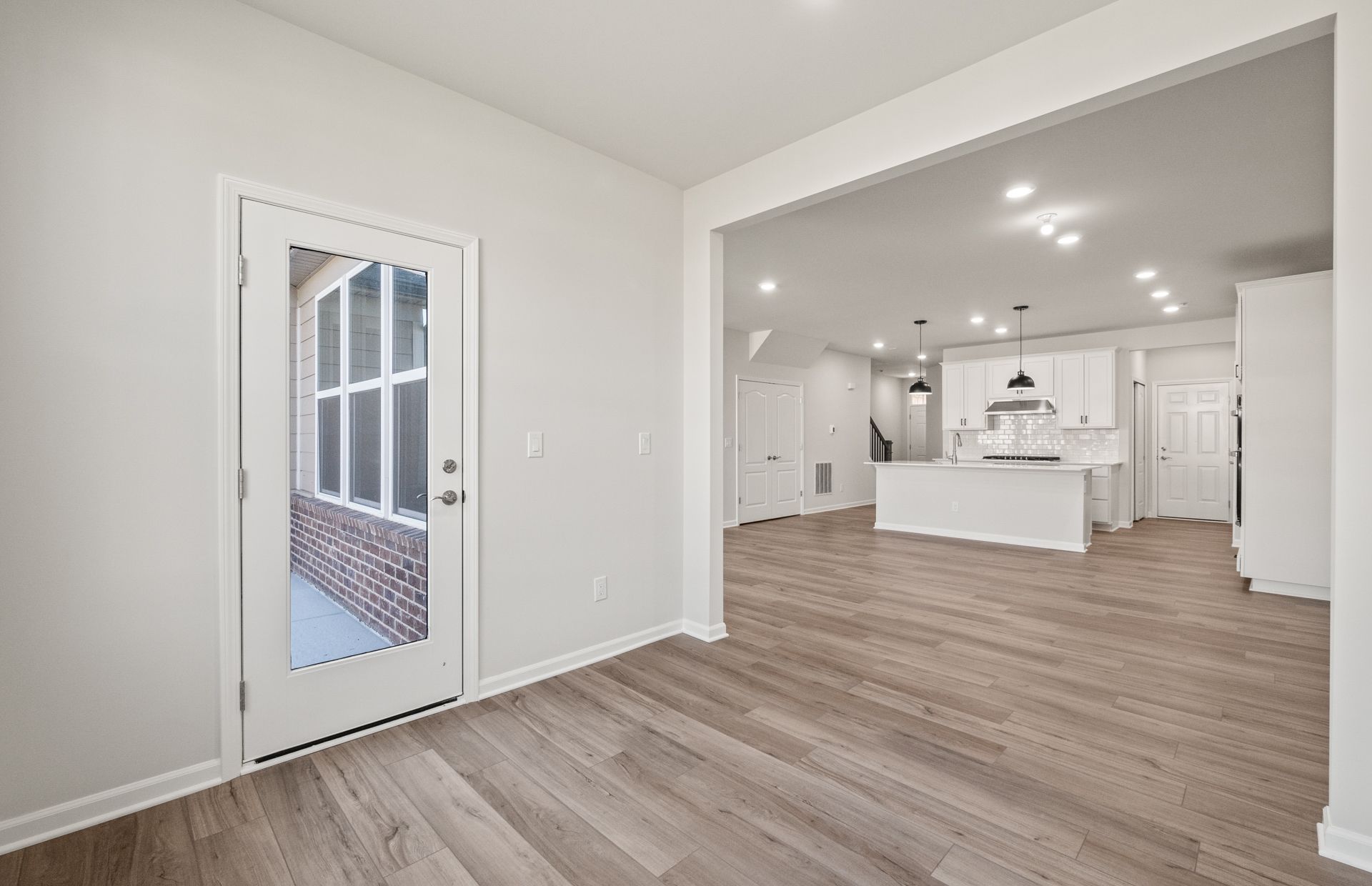 1256 ADDISON Circle