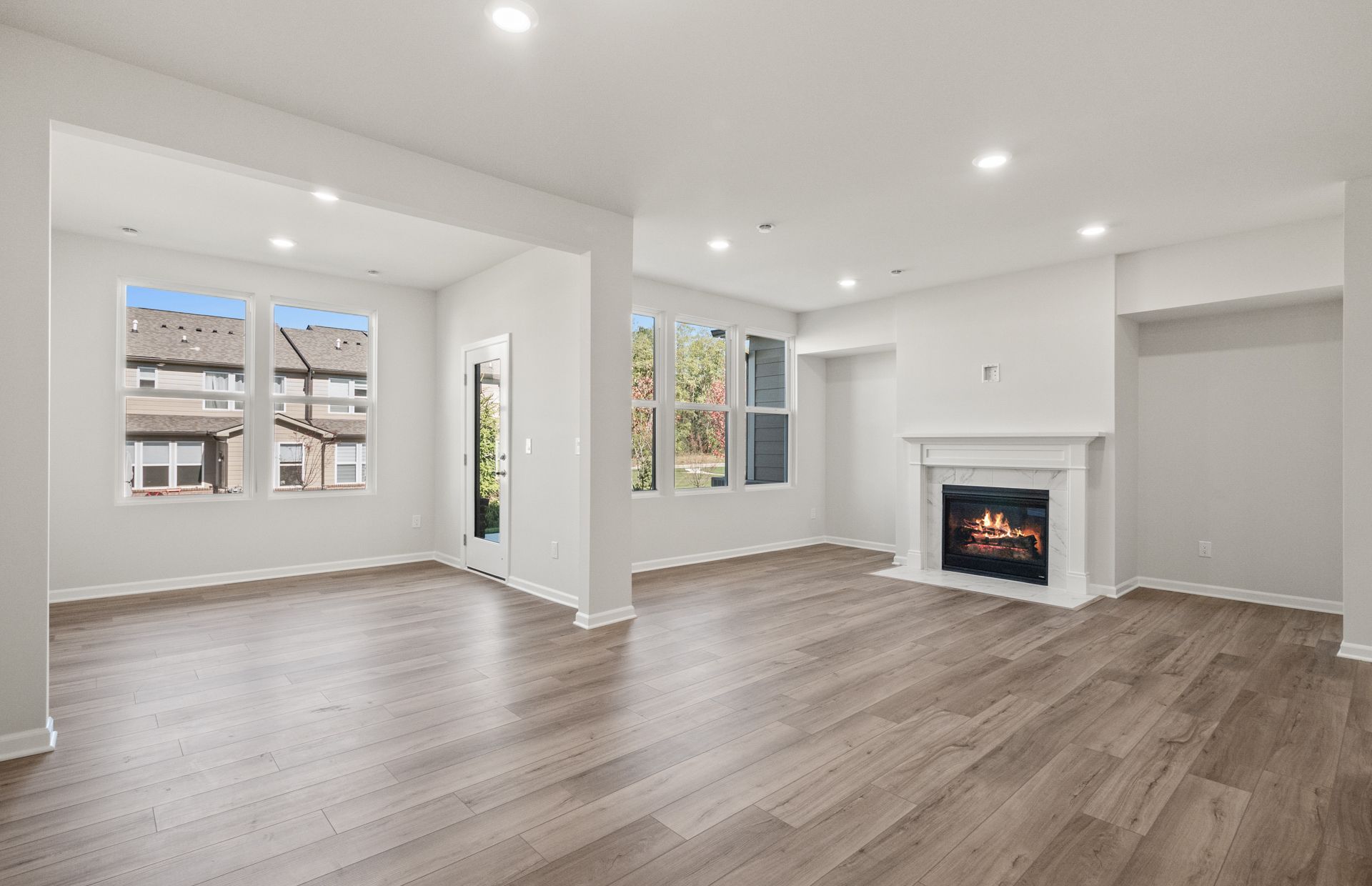 1256 ADDISON Circle