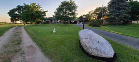 A home in Bloomer Twp