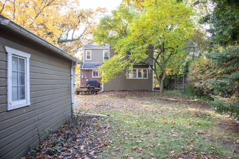 A home in Pleasant Ridge