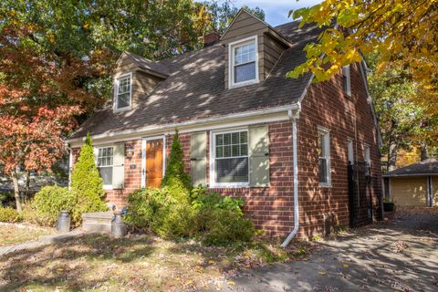 A home in Pleasant Ridge