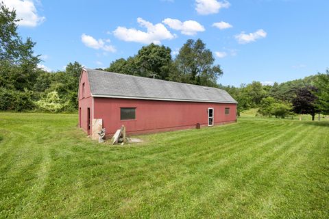 A home in Oakland Twp