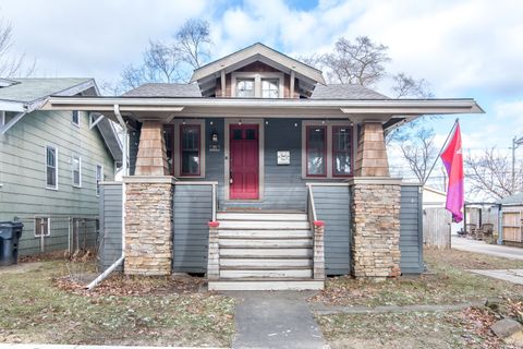 A home in Pleasant Ridge