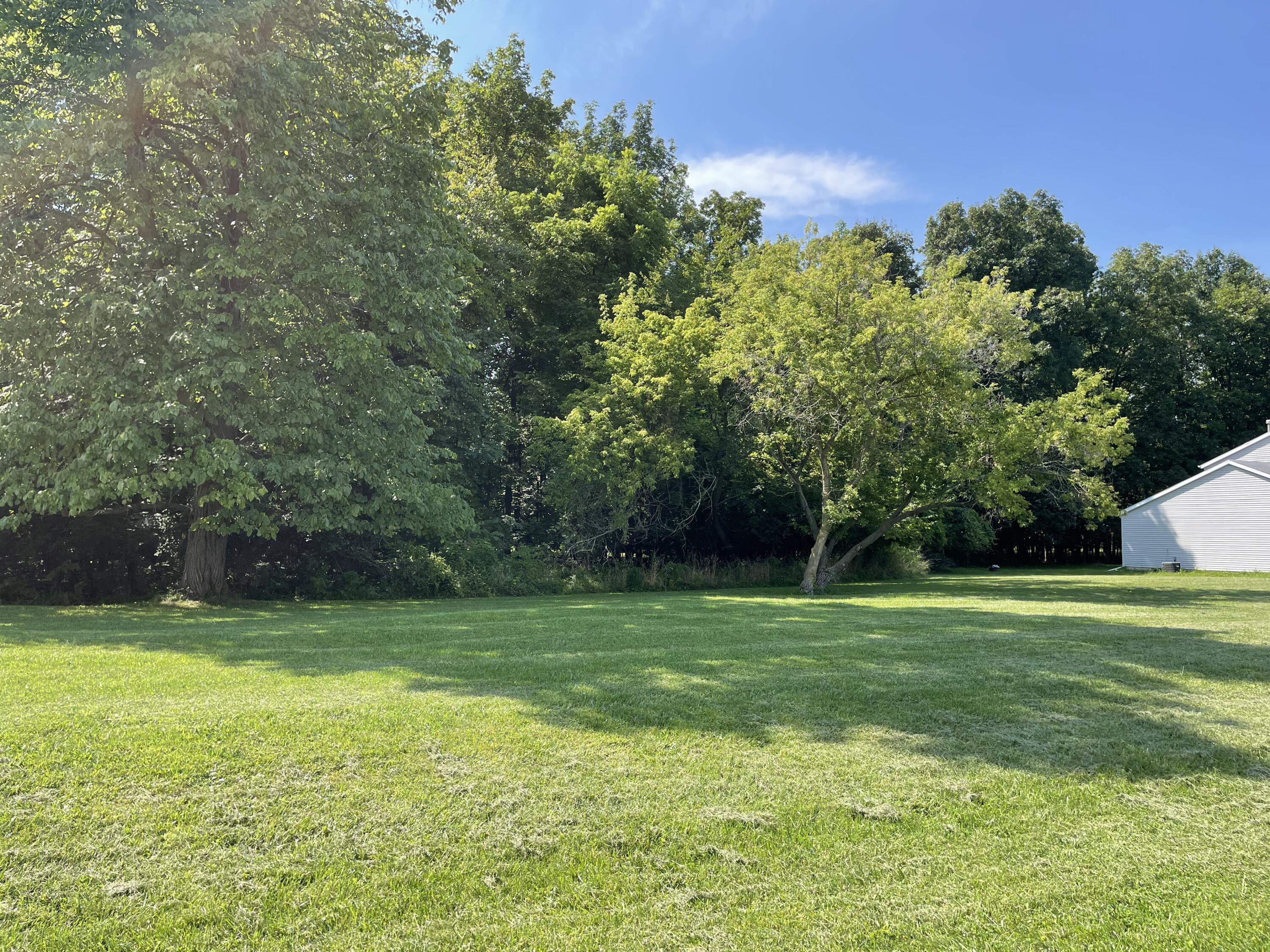 915 & 927 Western Avenue