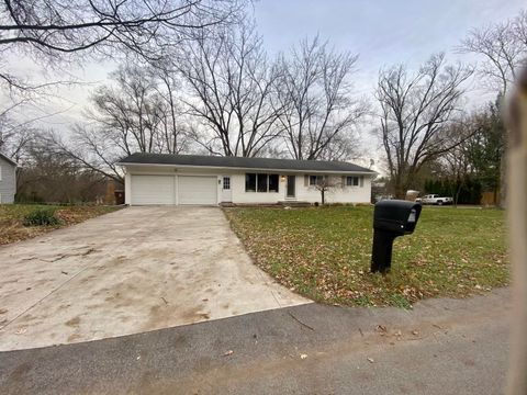 A home in Plainfield Twp